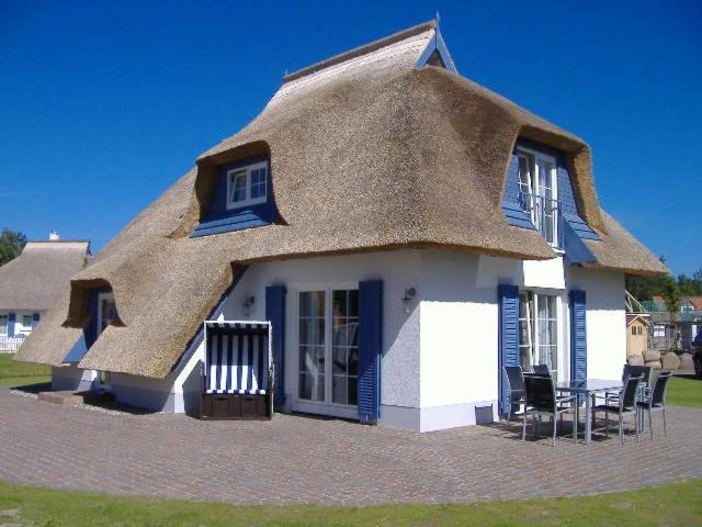 Reetdachhaus Direkt Am Meer Fuer 6 Personen!! Karlshagen Buitenkant foto
